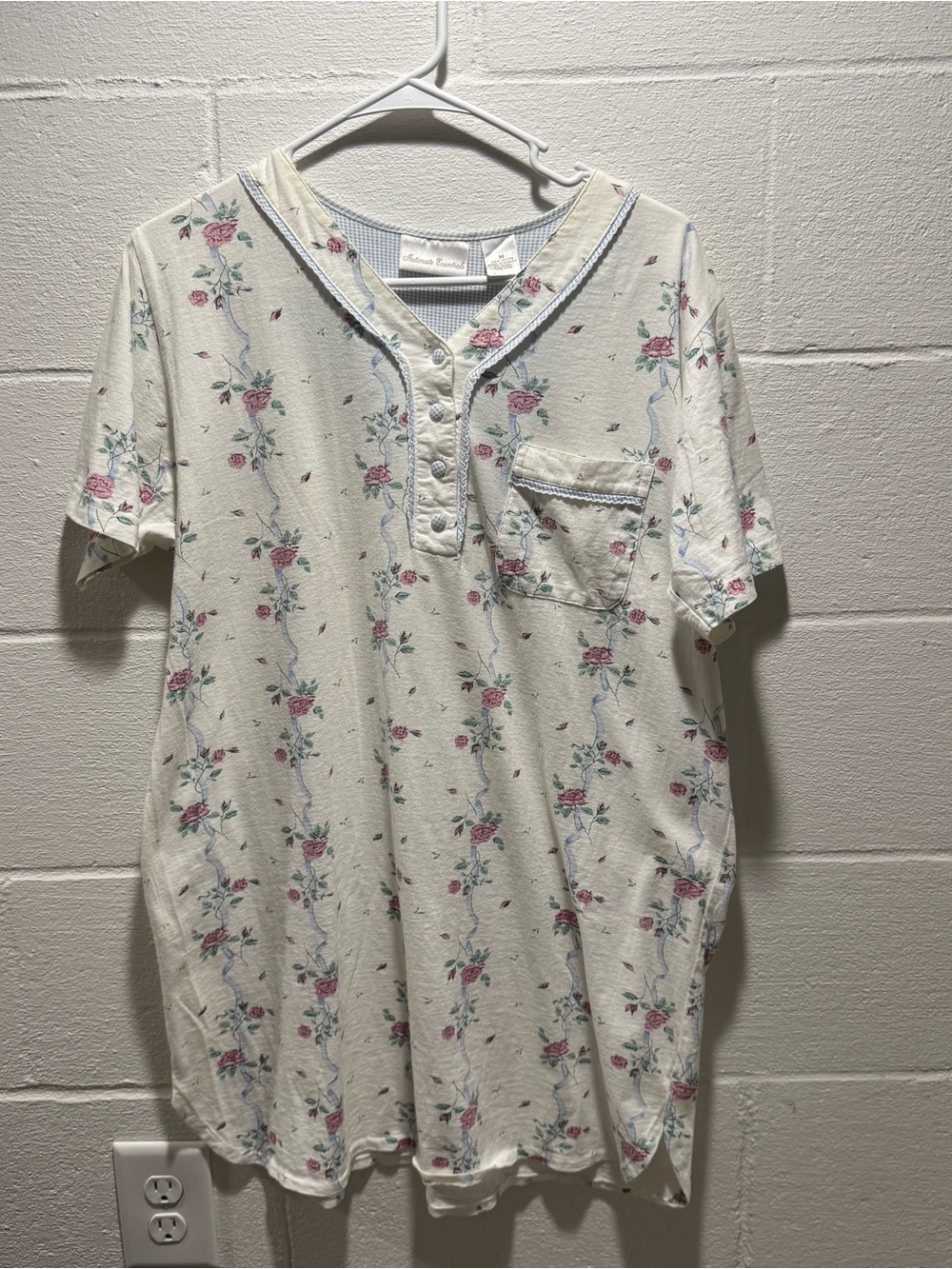 Intimate Essentials Cotton Floral Henley Sleep Shirt Cottagecore M